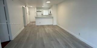 8730 N Sherman Cir Gallery 6