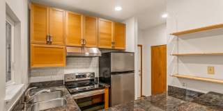 1 Bedroom Apartment Next To Cal Anderson Park! *Utilities and Garage Parking Included!* Gallery 8