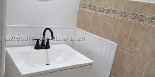 3750 Inverrary Dr Gallery 1