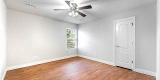 604 NW 17th Court Gallery 16