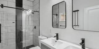 Modern 3-Bedroom Home Near Downtown Gallery 7