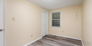3131 Vestal Place Gallery 7