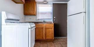 14031 S School Apartments Gallery 16