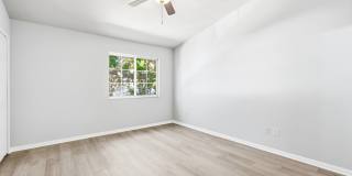 Spacious 2 Bedroom 2.5 Bath Townhome in Midtown Spacious 2 Bedroom 2.5 Bath Townhome in Midtown Gallery 18