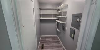 3 bedroom/1.5 bathroom house/2 car garage Gallery 21