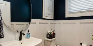 150 Manning Square Gallery 10