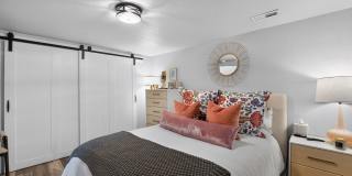 Spacious 4BR House in Denver Gallery 15