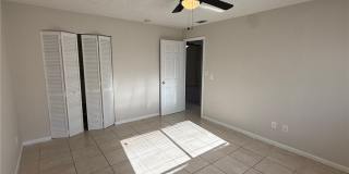 3307 SE 15th Place unit: 4 Gallery 9