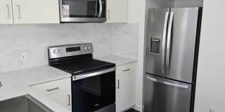 3416 W 74th St Gallery 15