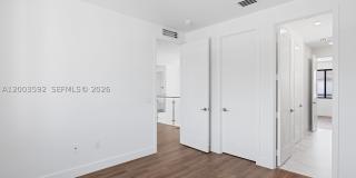 19602 NE 14 CT Gallery 75