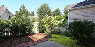 3 Bedroom, 2 Bath End Unit with Fresh Carpet and Paint in Auburn Square! Gallery 32