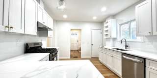 98 Safford St Gallery 11