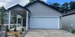 Brand New Build on Old Alturas - ALL Electric with City of Redding Solar! Gallery 1