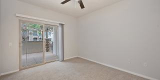 Mission Hills Commons Gallery 21