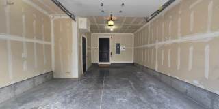 Beautiful 2 bed 1.5 bath townhome Gallery 22