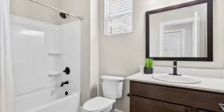 Charming 2BR Townhome in Indianapolis Gallery 20