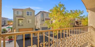 Spacious 3-Story Plus Loft Bedroom, New Floors, New paint, No Carpet Gallery 25
