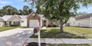 124 Dovetail Circle Gallery 1