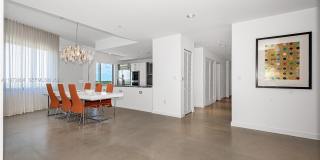 6101 Aqua Ave Gallery 5