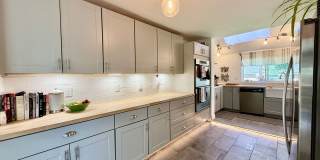Distinguished 4 bed, 2 bath Bungalow in the Old North End Gallery 9