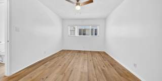 351 S. Manhattan Pl. Gallery 36