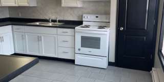 1323 Main Street Gallery 1