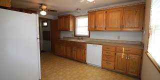 Amazing 4 bedroom 2 bathroom house located in quiet Manhattan neighborhood Amazing 4 bedroom 2 bathroom house located in quiet Manhattan neighborhood Gallery 8