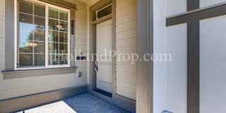 ** NEW PRICE ** Gorgeous 3-Bed Hillsboro Home with a Fenced Yard! Gallery 4