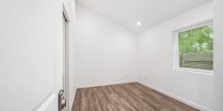 422 N Batavia St. Gallery 13