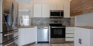 10121 NW 51st Ln Gallery 3