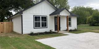 523 North Weaver Street Gallery 1