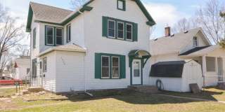 Gorgeous home on corner lot with fenced yard! Gallery 1
