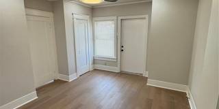 2002 Sayles Boulevard Gallery 7