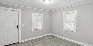 Huge Downtown 3BR (potential 4th)/2BA House For Rent Gallery 8