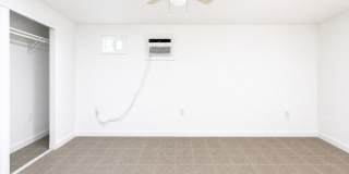240 1/2 E Beech Ave Gallery 8