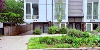 First Hill/Cherry Hill Townhome First Hill/Cherry Hill Townhome Gallery 1