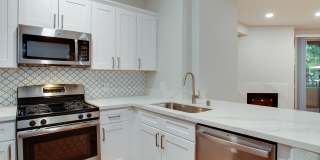 Villas at Park La Brea Apartments Gallery 7