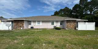 Gulf Breeze - Greenbriar Estates - 2 bed, 1 bath - Lawn care included Gallery 1
