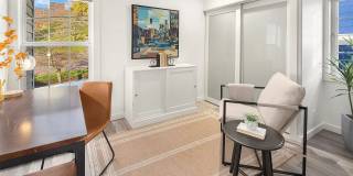 Top-Floor Corner Condo with Spectacular Views of the Space Needle & TWO Parking Spaces Gallery 14