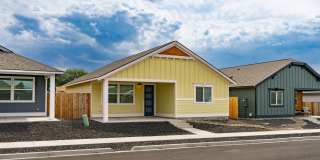 Newer Home for Lease ! 3br 3ba Gallery 1