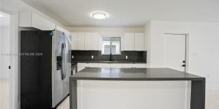 5823 NW 30th ave Gallery 6