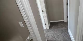 Newly Renovated 3 Bedroom, 1 Bathroom in Spring Hill- Central Air and Brand New Kitchen!! Gallery 23