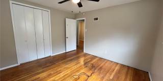 11909 Homestead Avenue Gallery 9