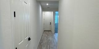 LIKE NEW 4 BEDROOM IN PEORIA Gallery 28