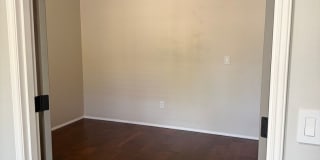 Located in the Heart of Maple Valley Gallery 10