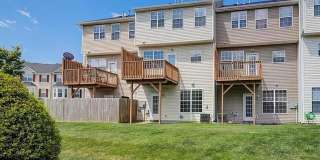 Beautiful 3 bedroom, 3 1/2 bathroom townhome in Tarrant Trace Gallery 22