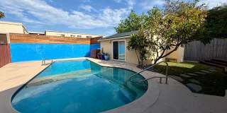 Talmadge Retreat – 3BD/2BA with Pool and Solar Talmadge Retreat – 3BD/2BA with Pool and Solar Gallery 1