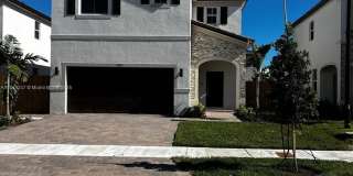 2651 SE 24th Dr Gallery 1