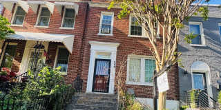 228 ASCOT Place NE Gallery 1