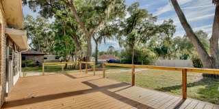 Gorgeous 3/2 Home with a 2 Car Garage Located in Well Maintained Cul-de-sac - Leesburg Gallery 23